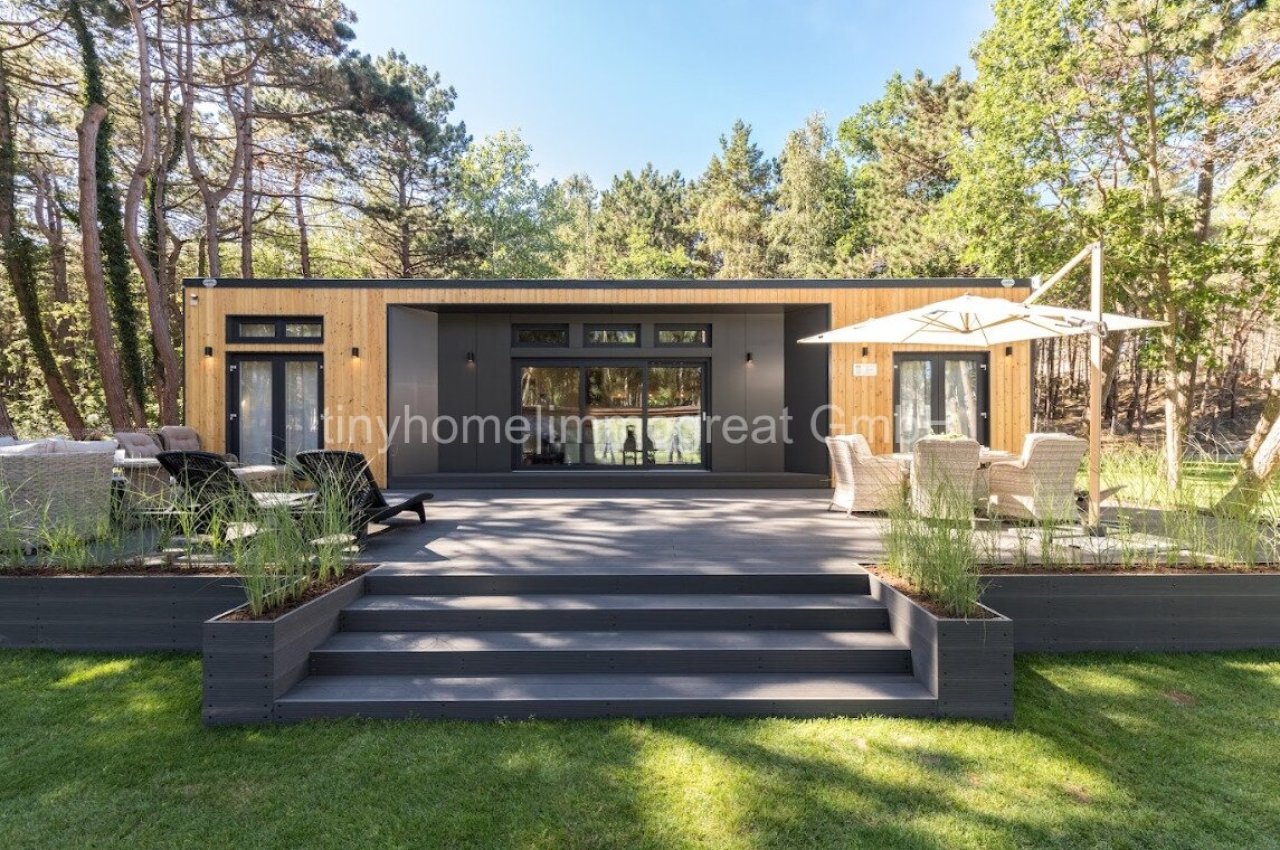 Gaya komplett mit Terrasse
